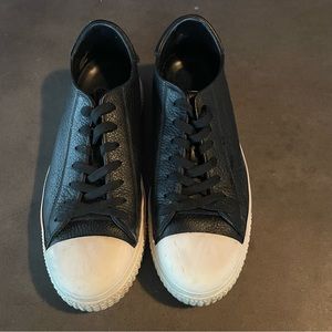 Valentino black and white leather sneakers sz 42